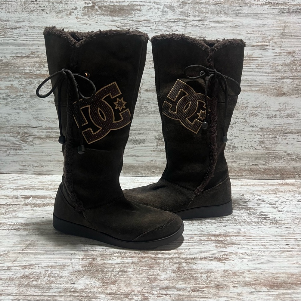 Y2K Women's DC Gondola Skater Dark Brown Suede Leather Winter Boots size 8